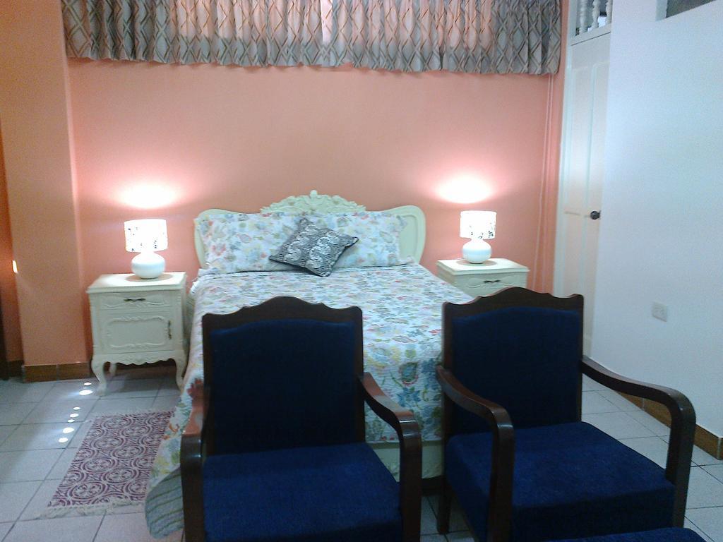Strenua Santa Maria Suites Trujillo Cameră foto
