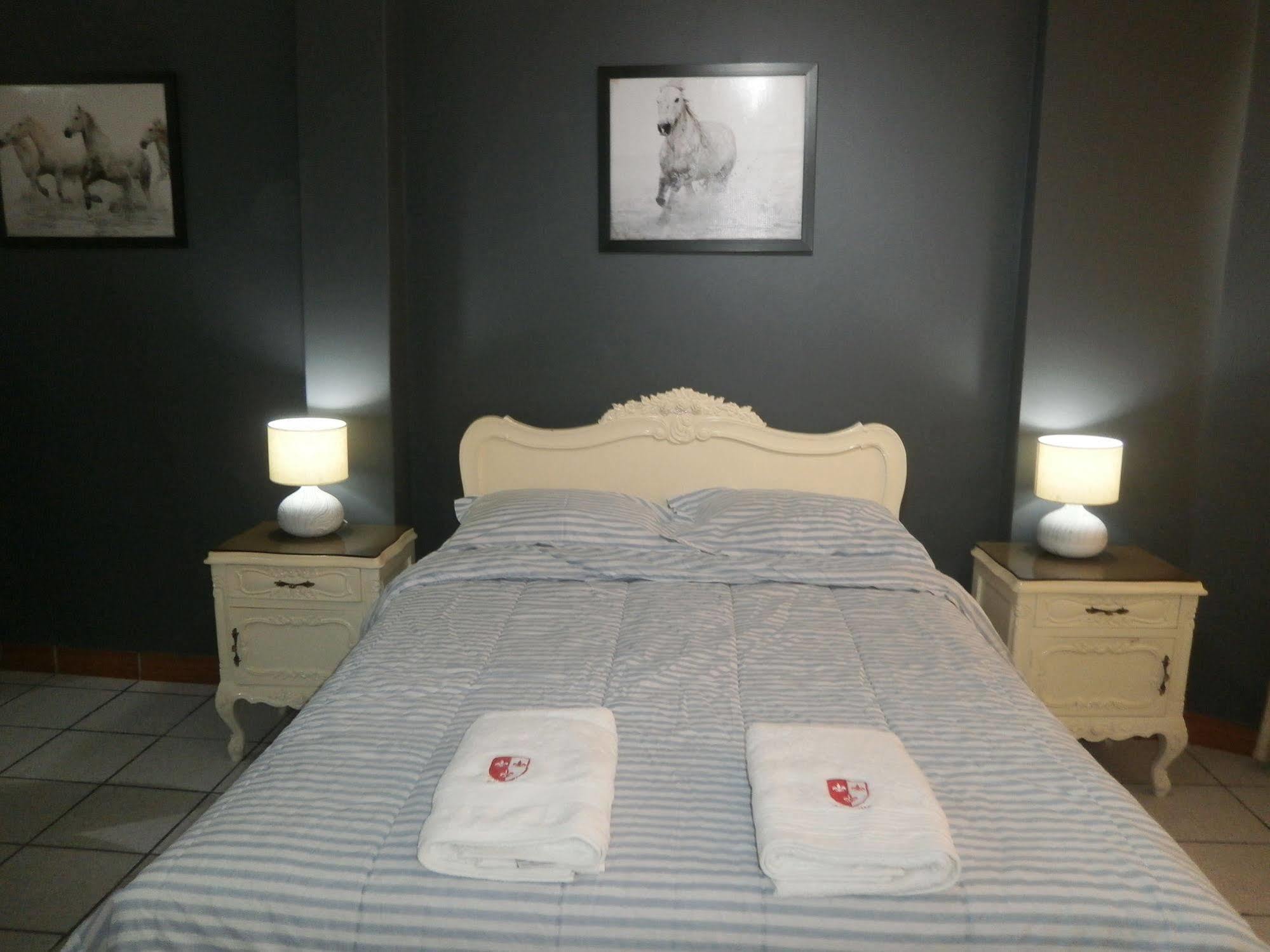 Strenua Santa Maria Suites Trujillo Exterior foto